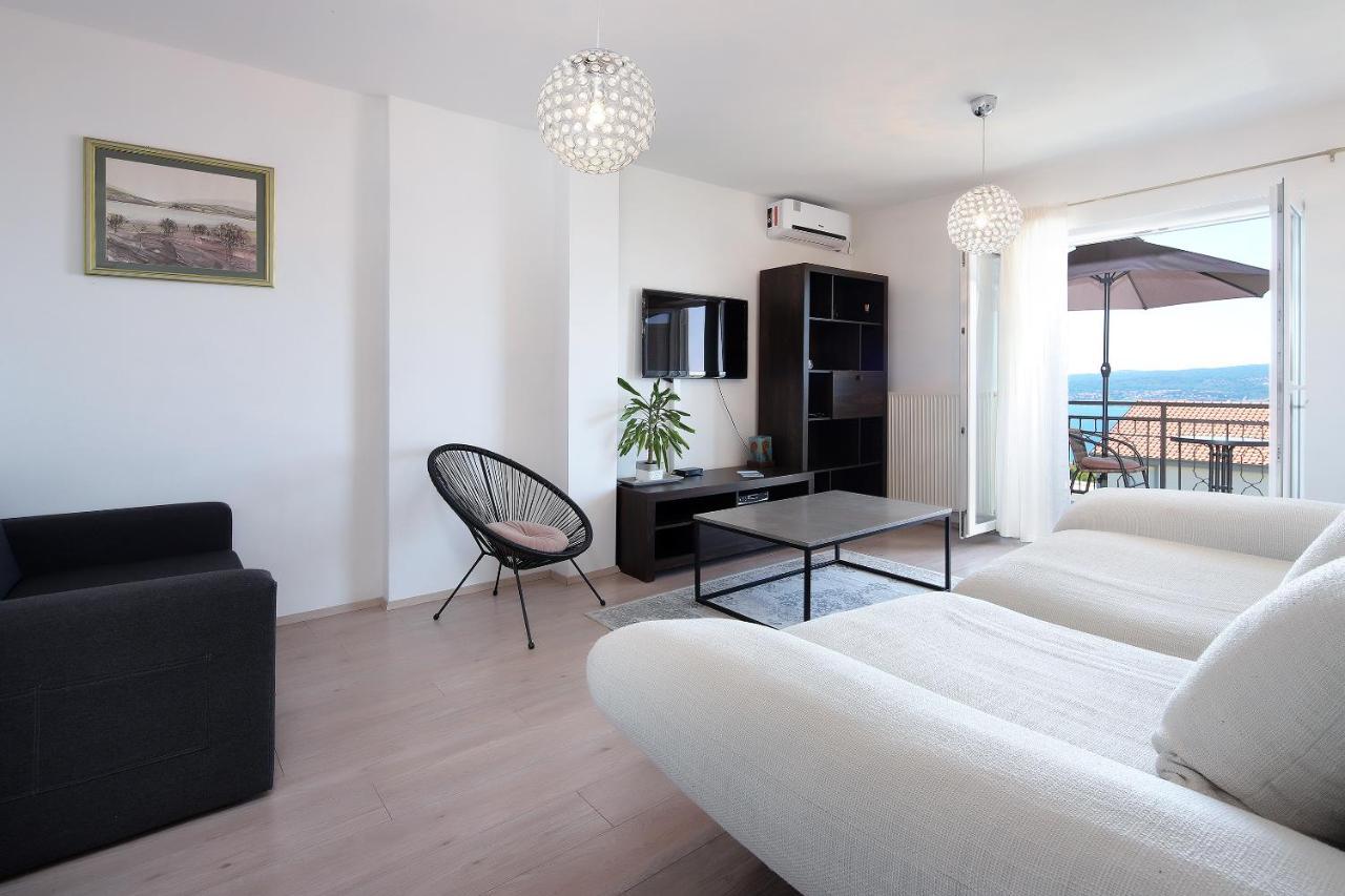 Sunset Apartment *